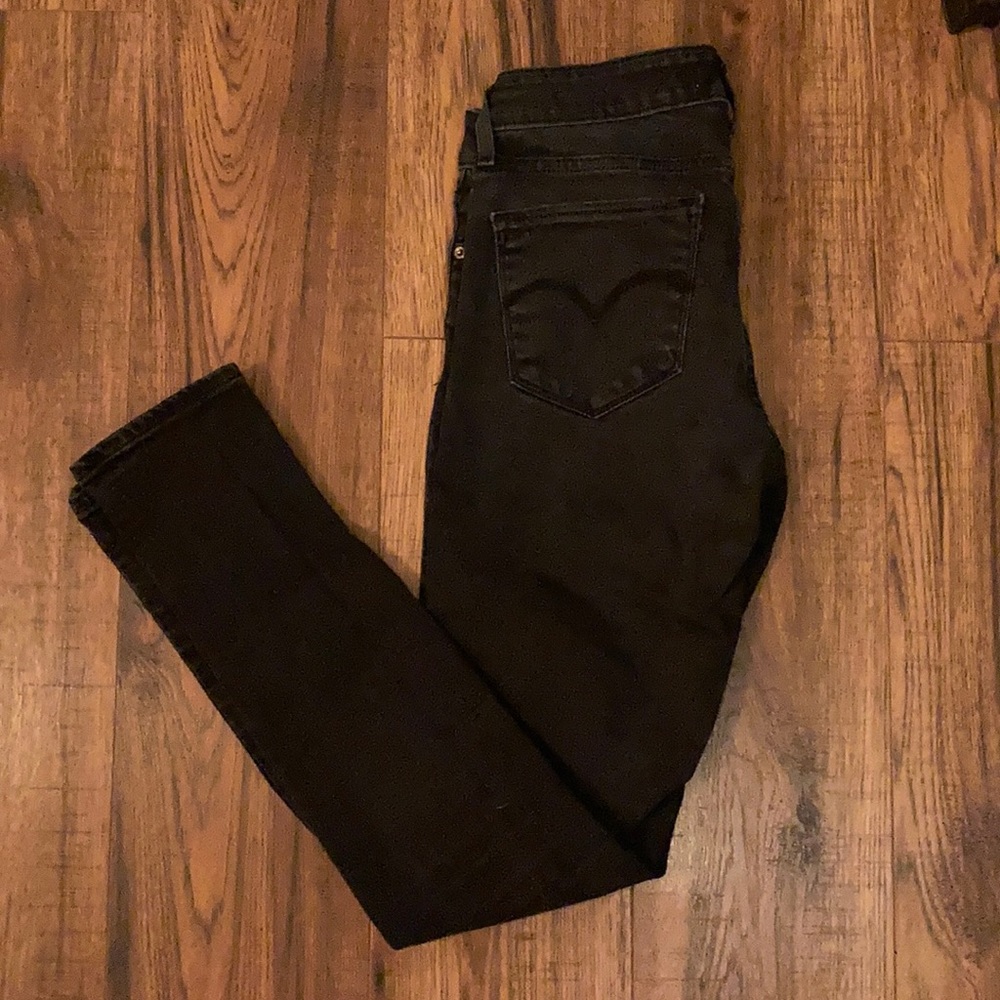 Faded black Levi skinny jeans